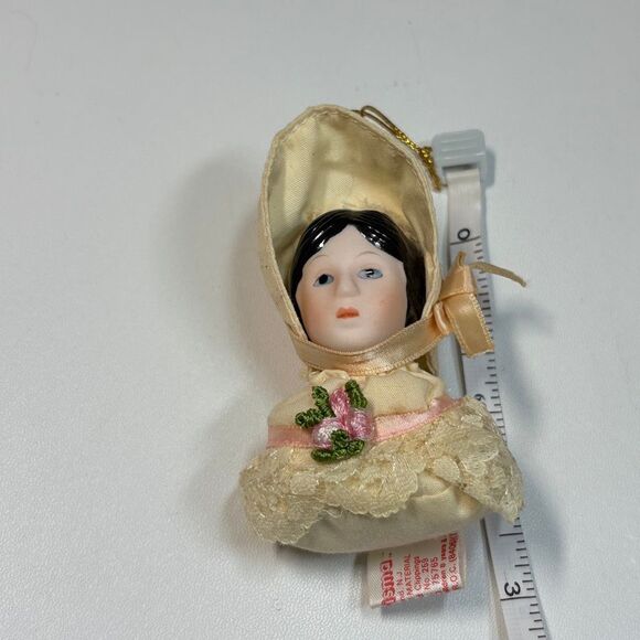 Charisma Victorian brunette Lady Porcelain & Cloth Christmas Ornament - Picture 3 of 4